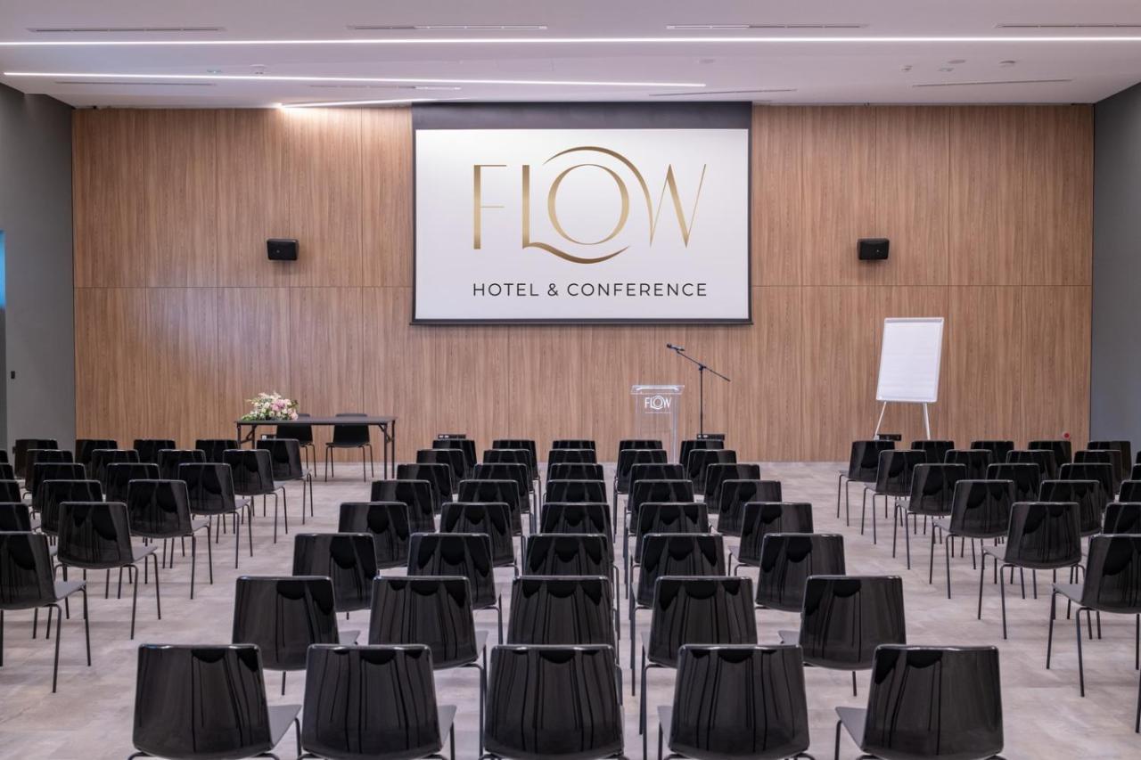 Flow Hotel & Conference Inárcs Esterno foto